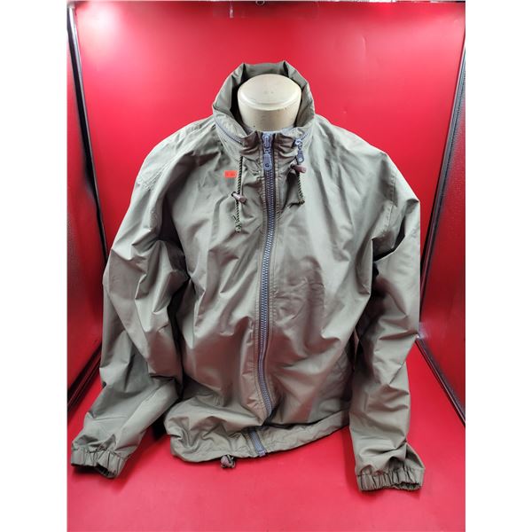 As New Men's Size Large Outline Rain Jacket