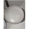 Image 2 : Nugu set of four curve edge bowls #10 white/green