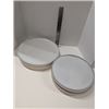 Image 1 : Nugu set of four each short edge salad/dinner plates #22 white
