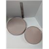 Image 1 : Nugu set of four each short edge salad/dinner plates # pink