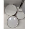 Image 1 : Nugu set of six each round straight edge side/salad/dinner plates #12 brick