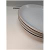 Image 2 : Nugu set of four large round dinner/pasta plates #2