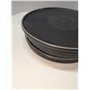 Image 2 : Nugu set of six round straight edge dinner plates #20 black