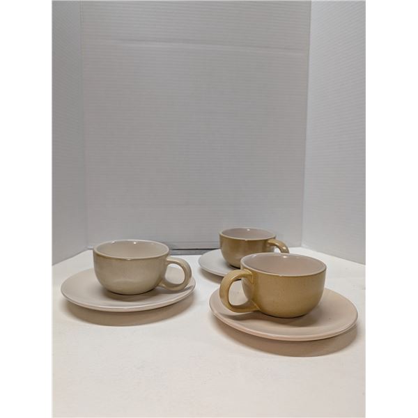 Nugu set of three cappuccino mugs and saucers #48