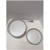 Image 1 : Nugu set of two each sm/large curve edge bowls #10 white/green trim