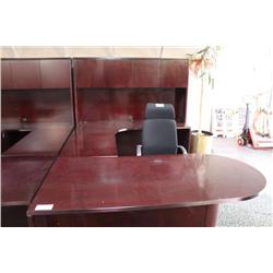 Mahogany U-shape Executive Suite C/w Bullet Top