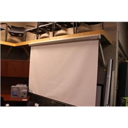 Luma Projection Screen