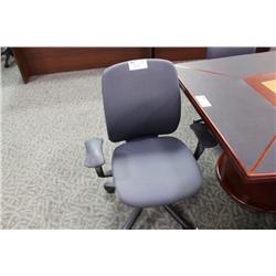 Teknon Task Chair