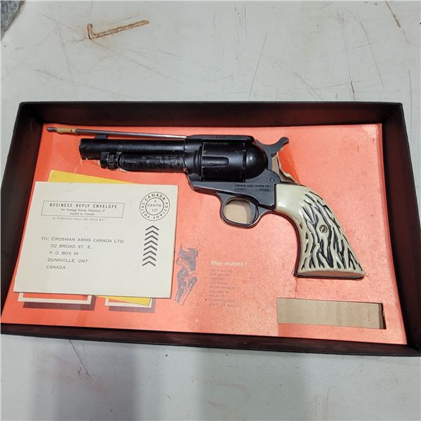 Crosman SA Single Action .22 Cal Pellet Revolver