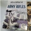Image 2 : Automatic Army Rifles + 2 War Books