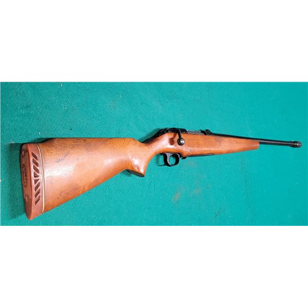 20Ga Mossberg 385K with Select a Choke. Missing Magazine