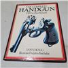 Image 4 : History of Smith & Wesson and The Complete Handgun