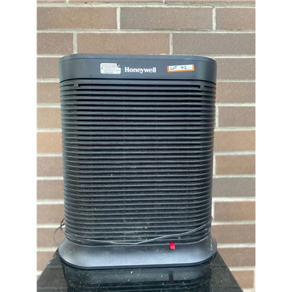 Honeywell HPA300CV1 true HEPA air purifer for extra large room