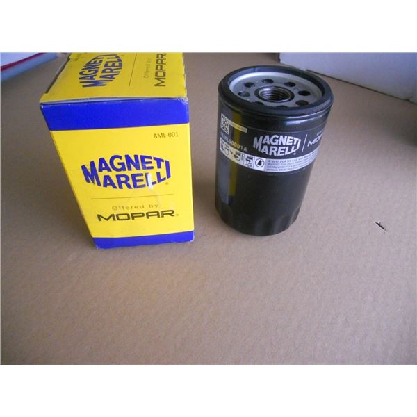 Box of 12 Engine Oil Filters - Mopar (1AML0001AA)