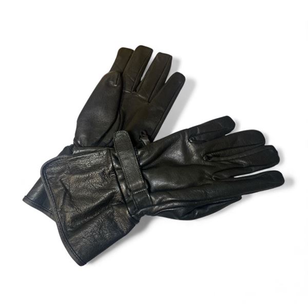 Pair of leather motorcycle gloves - size 2XL