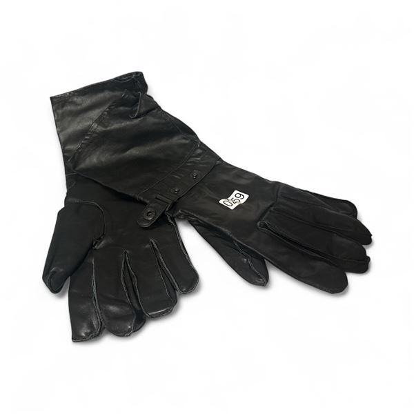 Pair of leather motorcyle gloves size XXL