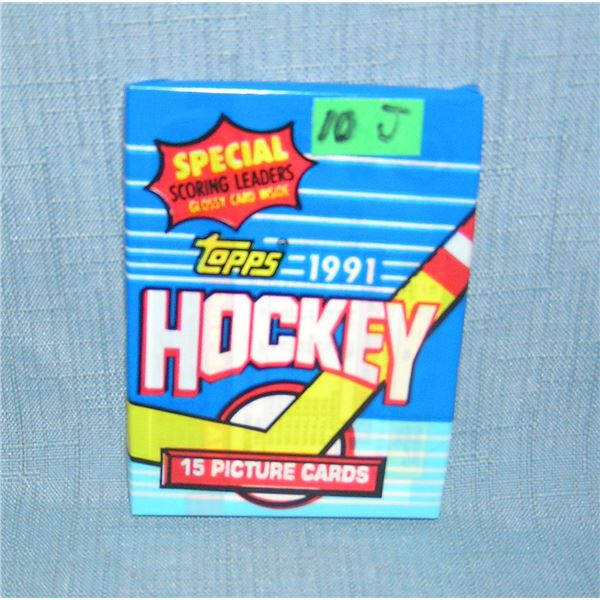 Topps factory sealed 1991 hockey card pack
