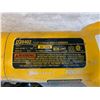 Image 4 : Dewalt 4 1/2" Angle Grinder