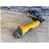 Image 6 : Dewalt 4 1/2" Angle Grinder