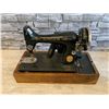 Image 1 : Vintage Singer Sewing Machine - Untested