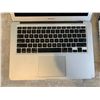 Image 3 : Lot of 5 Apple Laptops / Macbook Air / Macbook Pro - Untested / For Parts