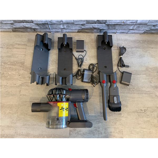 Lot of 3 Dyson Chargers With Stands And 1 Dyson V7 Trigger Untested