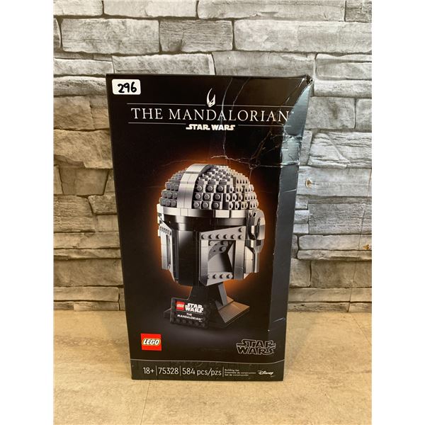 Lego Star WarsThe Mandalorian Helmet Collection 584 Pcs 75328