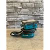 Image 5 : Makita Corded Finishing Sander Model: LR21670 - Works