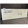 Image 2 : 1 LED Projection Alarm Clock - New