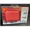 Image 2 : 1 JBL GO 3 Portable Bluetooth Wireless Speaker - Waterproof/Dustproof - Red - Brand New!