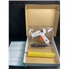 Image 3 : 1 Meltox Premium Dual-Watt 60W/100W Hot Glue Gun Kit with 12 All-Purpose 8" Glue Sticks - New