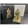 Image 3 : 1 King's Guard Kneeling Knight Leader Candle Holder/Phone Holder/Decor Stand - Bronze - New