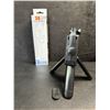 Image 1 : 1 S03 Selfie Stick with Integrated Tripod and Remote - New