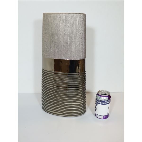 LOT: 4 VASES EN VERRE (ARGENT) *NEUF EN BOITE*