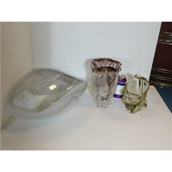 LOT: 3 VASES EN VERRE