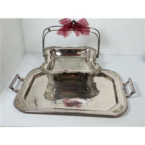 LOT: 3 PLATEAUX CARRÉE EN PLAQUÉ ARGENT NON ESTAMPILLÉ ASST