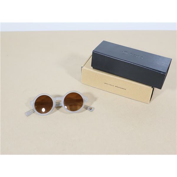 LUNETTES DE SOLEIL « TENS » - « LUKA » - CRISTAL GRIS MAT