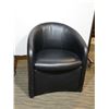 Image 1 : CHAISE NOIRE