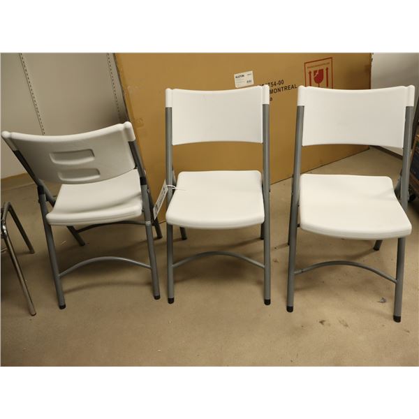 LOT DE 3 CHAISES PLIANTES