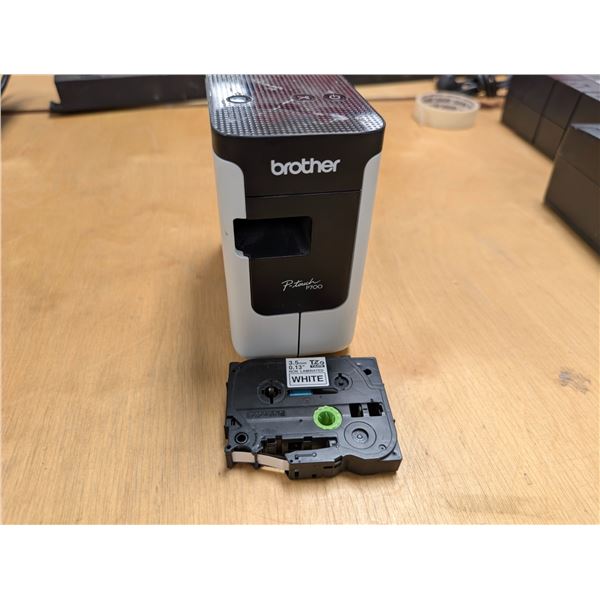 IMPRIMANTES D'ÉTIQUETTES BROTHER P-TOUCH PT-700 *SANS CABLES*