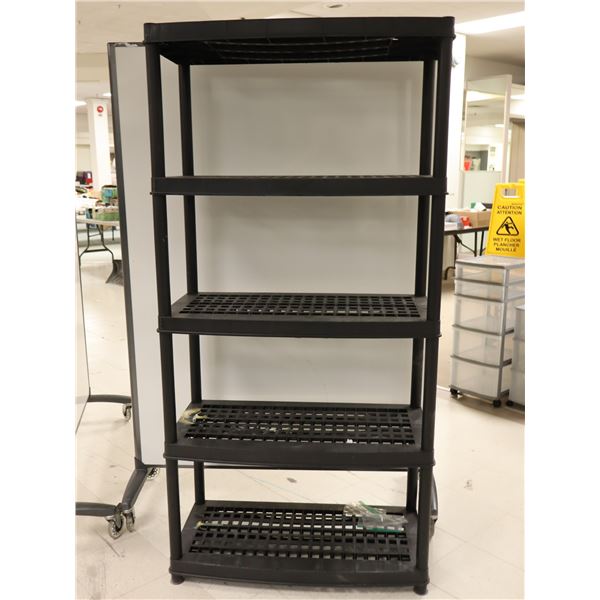 ÉTAGÈRE EN PLASTIQUE 5 TABLETTES 36"x18"x72"