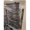 Image 1 : LOT DE 28 PALLETTES EN PLASTIQUE