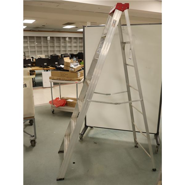 ESCABEAU EN ALUM. 7'