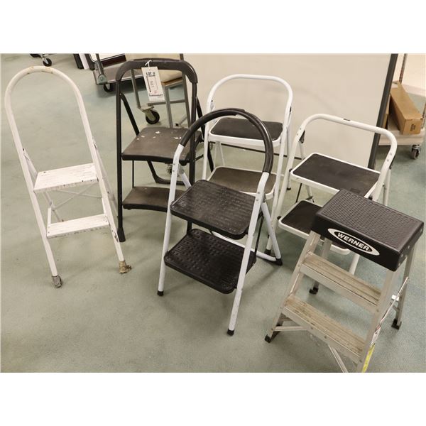 LOT DE 6 ESCABEAUX ASST