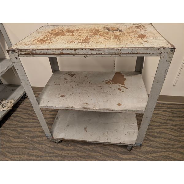 CHARIOT EN MÉTAL 30"x18"x34"