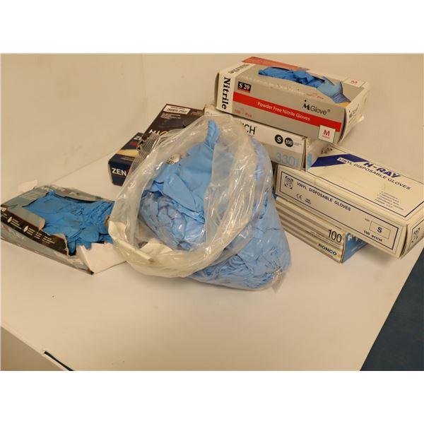 LOT: GANTS JETTABLES ASST