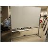 Image 1 : TABLEAU BLANC MOBILE MAGNÉTIQUE DOUBLE FACE 72"x48"