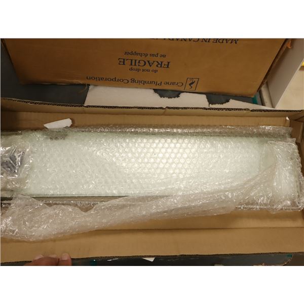 LOT D E 2 ÉTAGÈRE MURALE EN VERRE