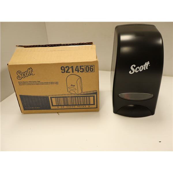 LOT DE 23 DISTRIBUTEUR DE SAVON SCOTT 92145