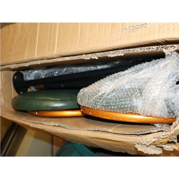 2 TABOURNET NEUF EN BOITE